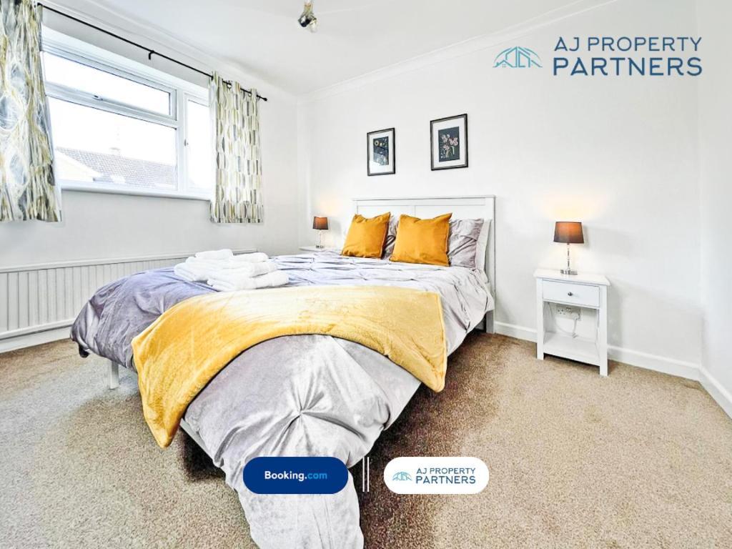 Premium Deal L Hill View Home L Last-Minute Offer L Cheltenham L Aj Properties L Perfect For Short Or Long Stays L 4Beds 4Bedrooms Esterno foto